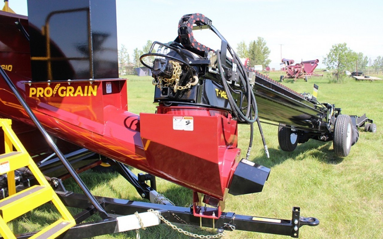 Pro Grain T-1425 Transfer Auger | Grain Handling | Flaman Agriculture